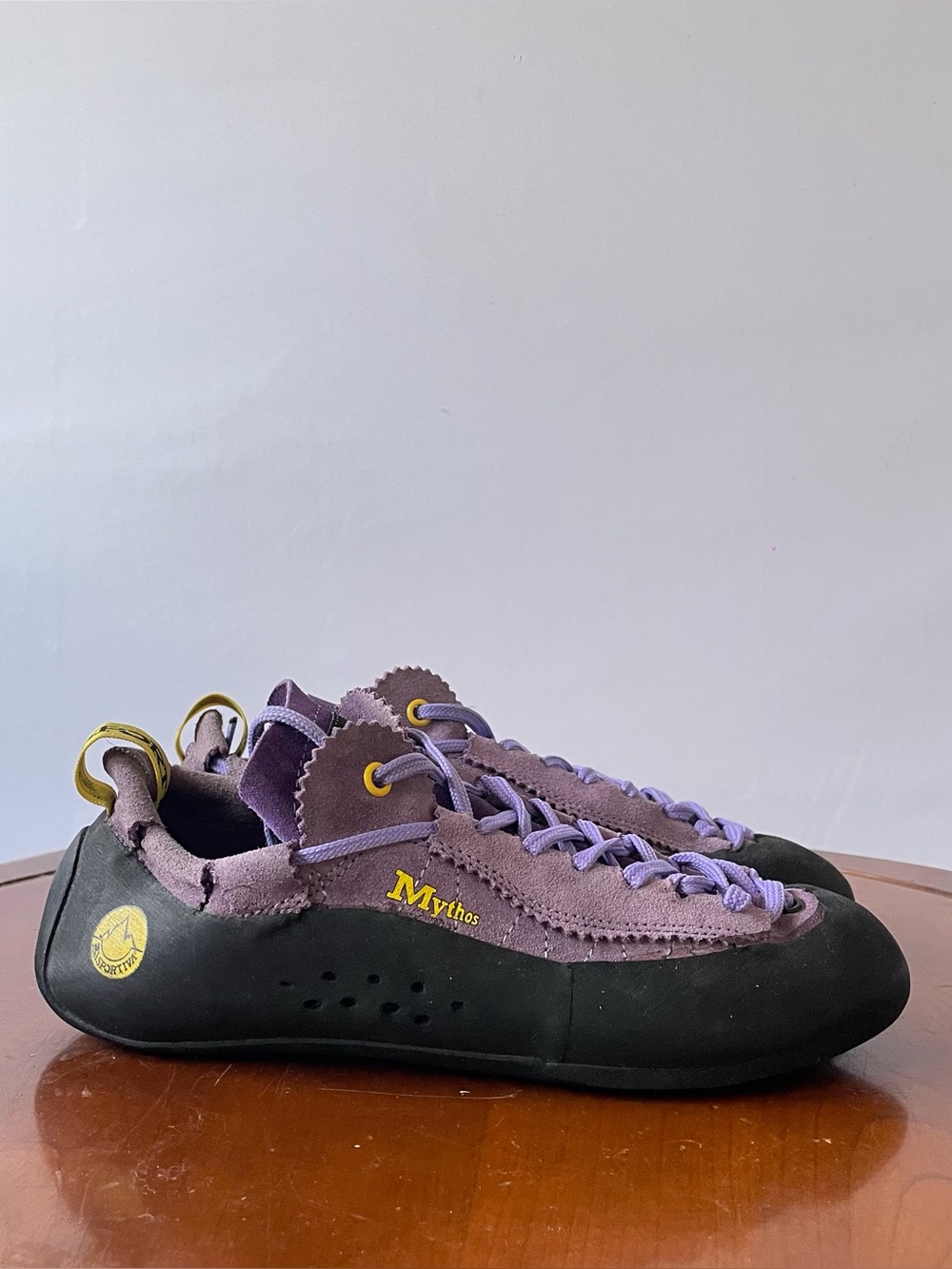 La Sportiva Mythos climbing shoes | US 7.5